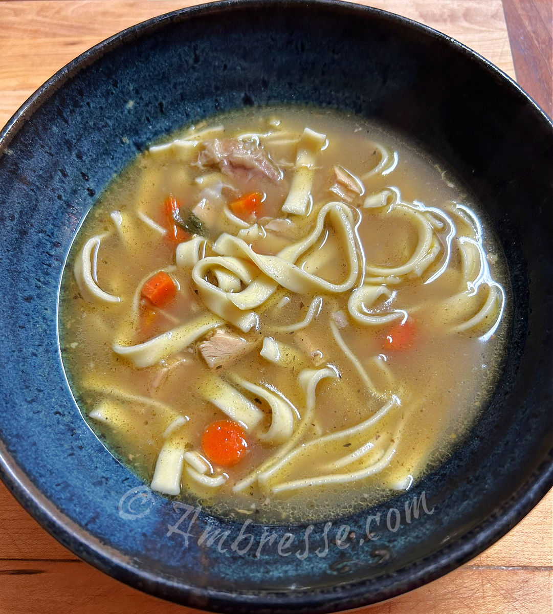 Homemade chicken noodle soup (9746).